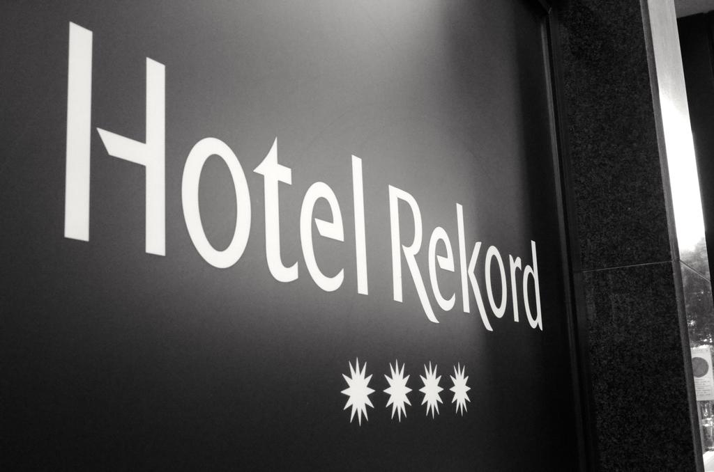 Hotel Rekord