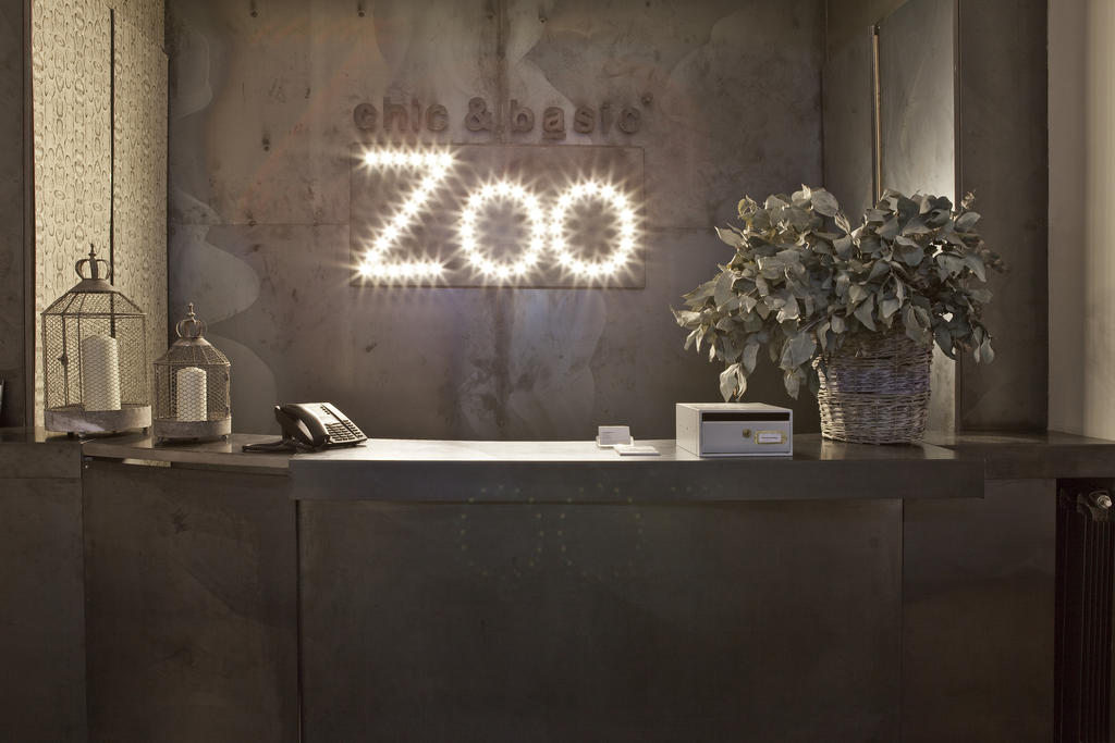 Chic and Basic Zoo