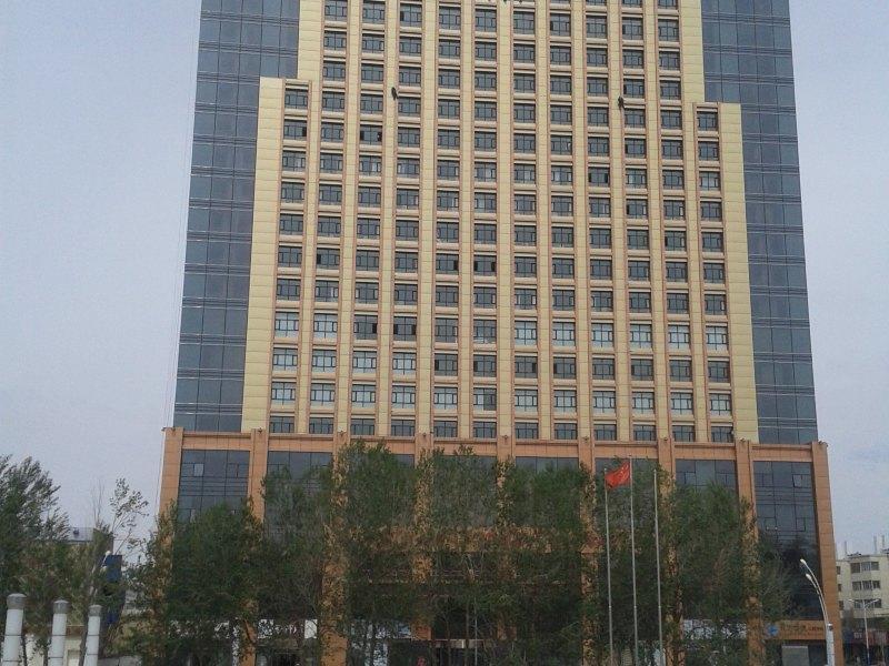 Geermu Huanghe Intl Hotel