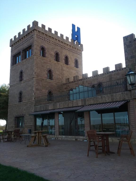 Hotel Viñedos y Bodegas El Castillo