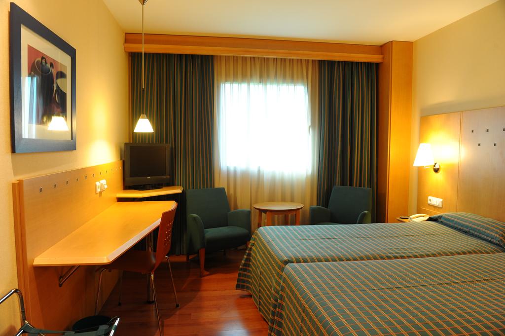 Hotel City Express Santander Parayas