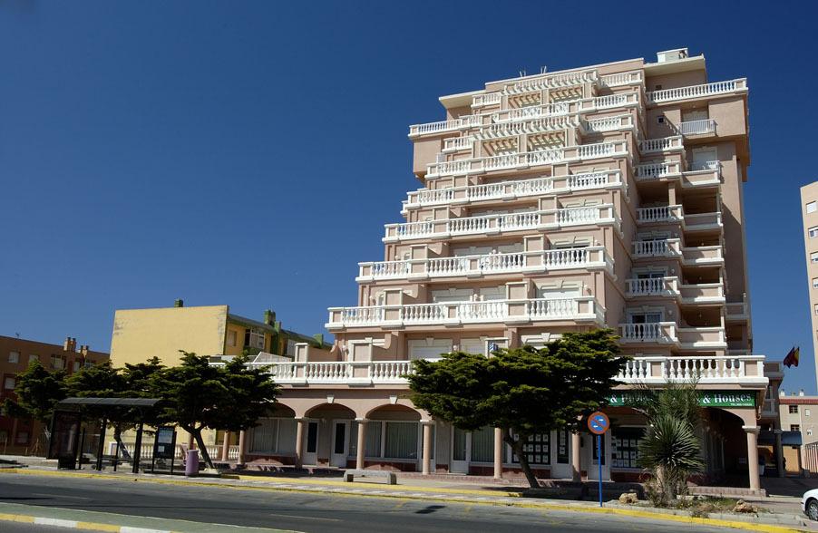 Hotel Los Delfines