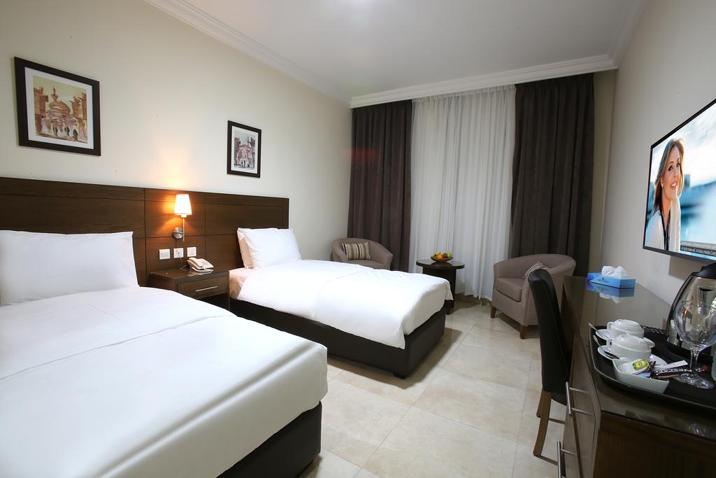 Costa Marina Hotel and Suites