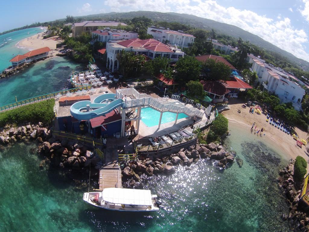 Franklyn D Resort and Spa All Inclusive