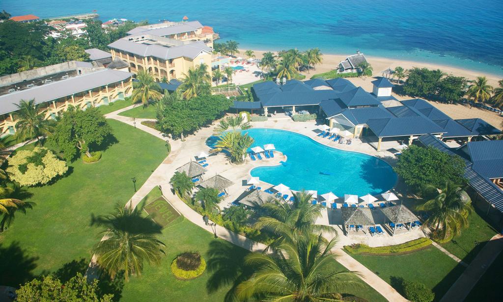 Jewel Runaway Bay Beach and Golf Resort All-Inclusive