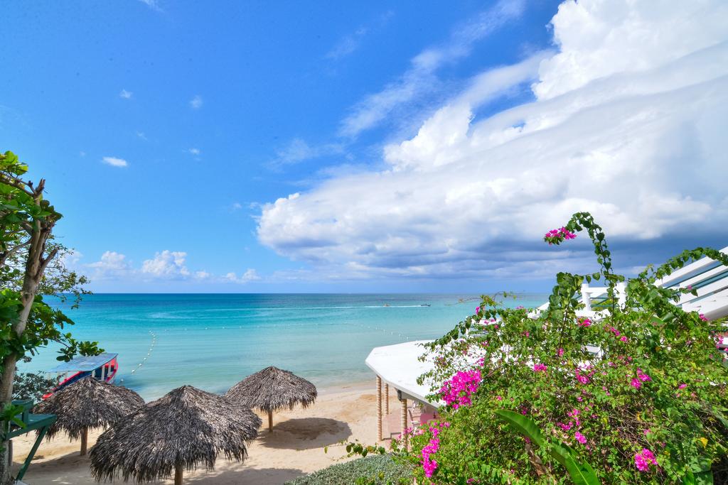 Beach House Condos - Negril