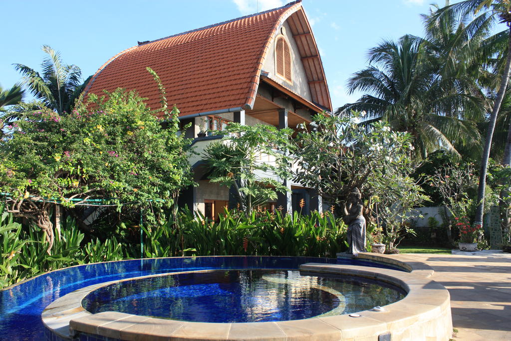 Cleopatra Beach Bungalows