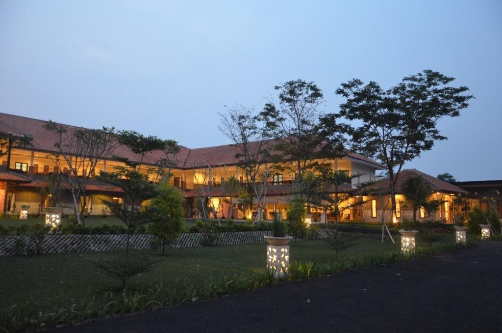 Bumi Gumati Resort and Convention