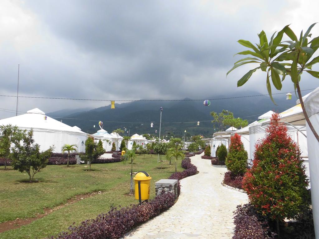 The Highland Park Resort Bogor - Campground