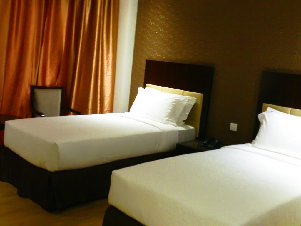 Narita Classic Hotel Tangerang