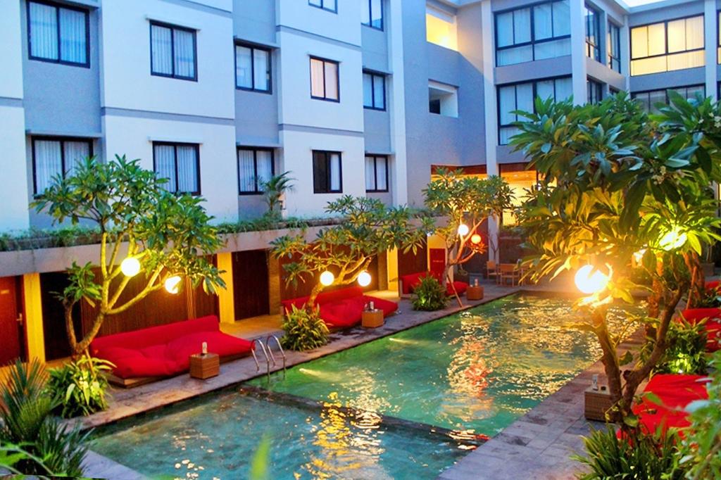 Hotel Dafam Savvoya Seminyak