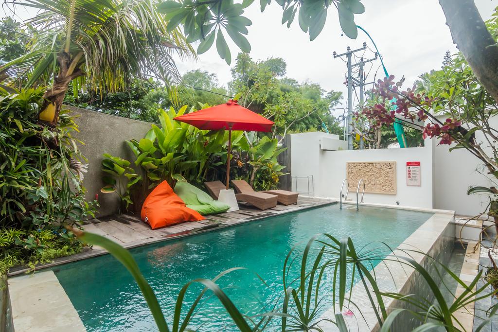 ZEN Rooms Seminyak Kayu Jati