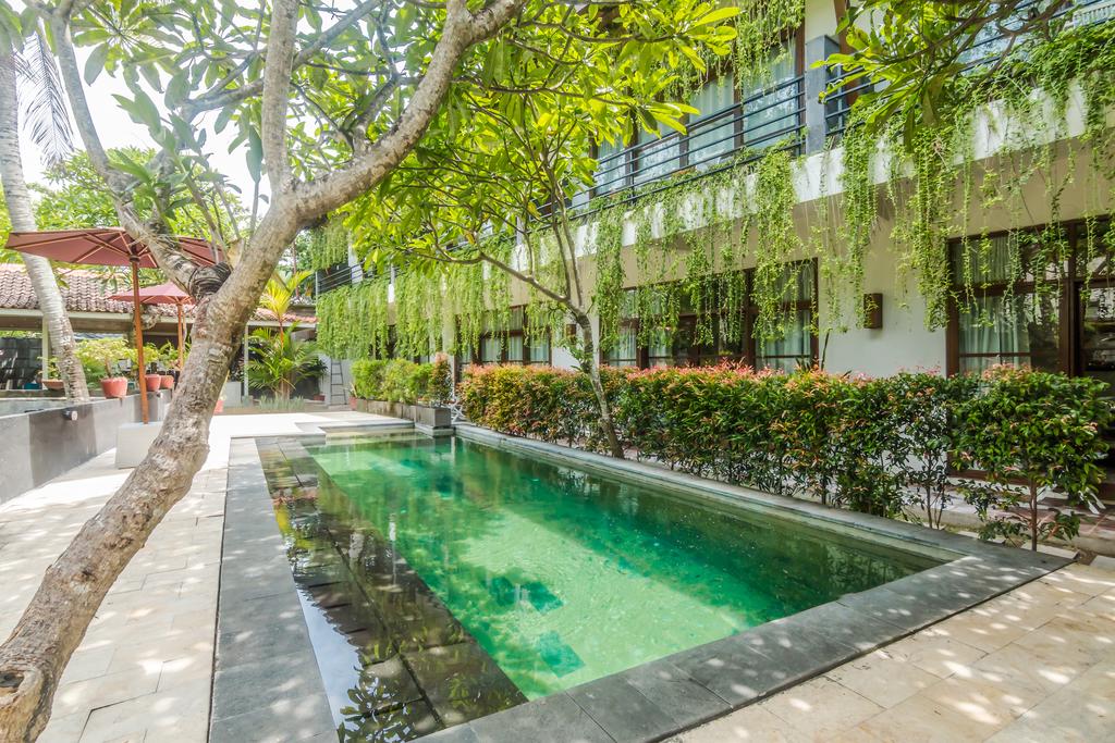 ZEN Rooms Seminyak Kunti Nuansa