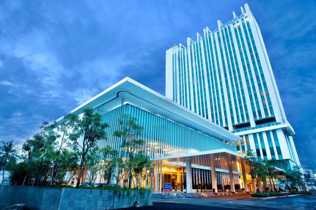 JS Luwansa Hotel and Convention Center Jakarta