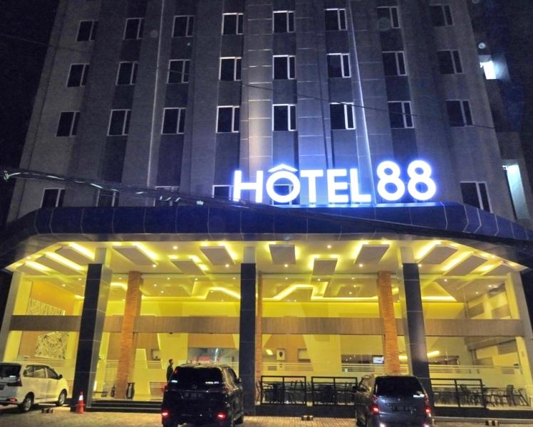 Hotel 88 ITC Fatmawati Jakarta