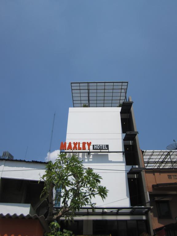 Maxley Hotel