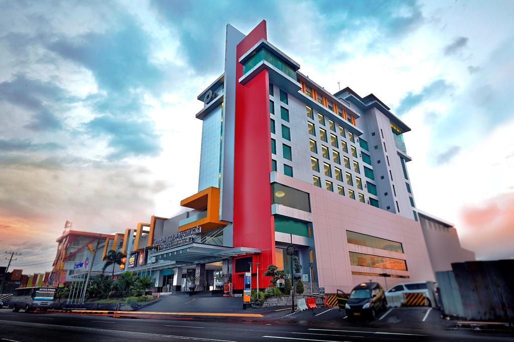 Grand Artos Aerowisata Hotel