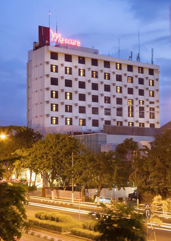 Mercure Surabaya