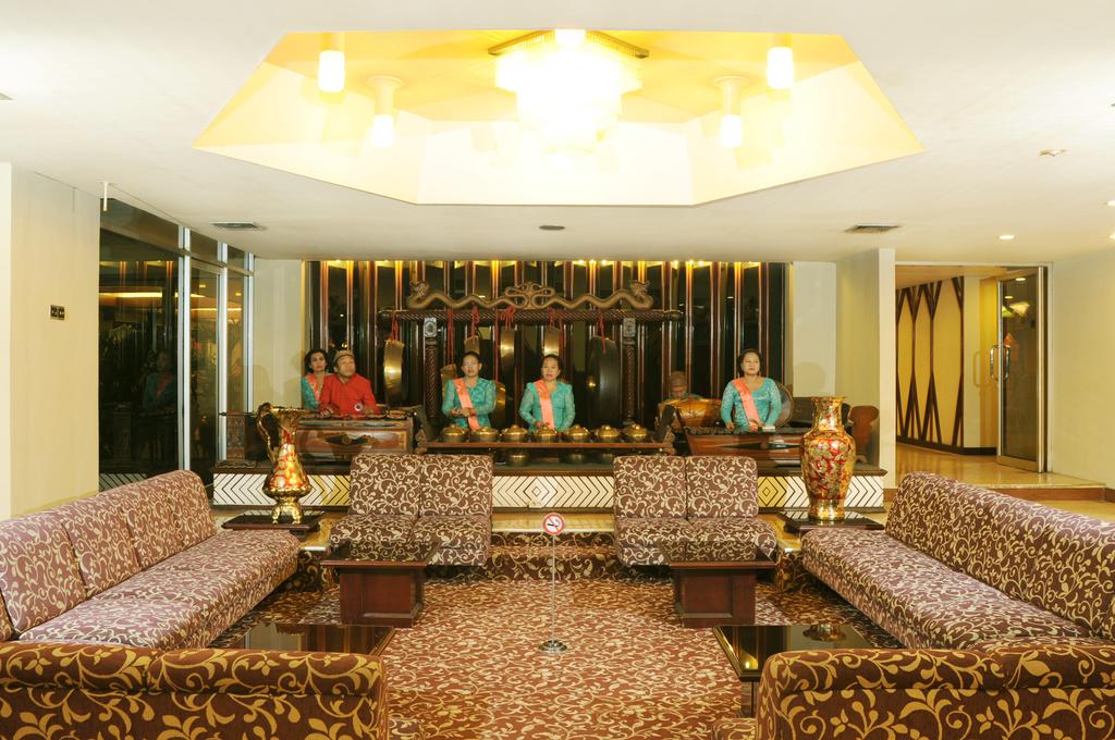 Hotel ELMI Surabaya