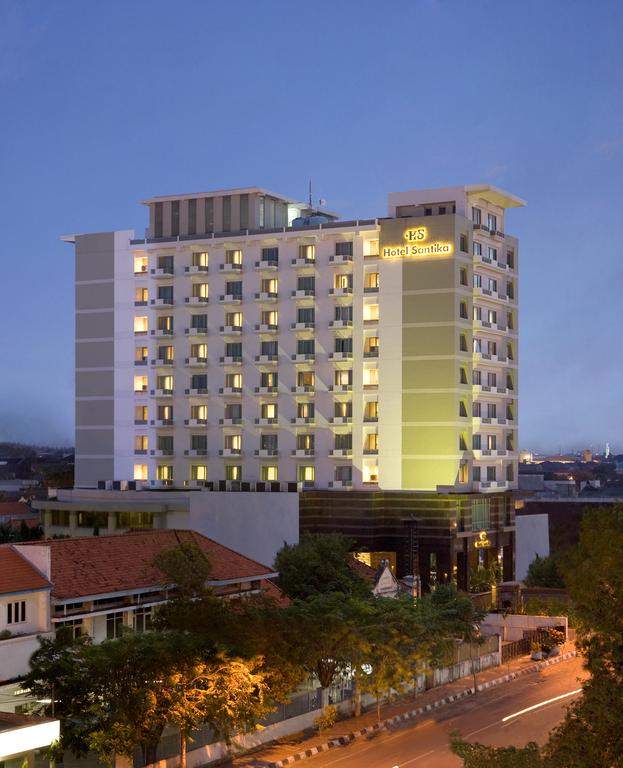 Hotel Santika Pandegiling Surabaya