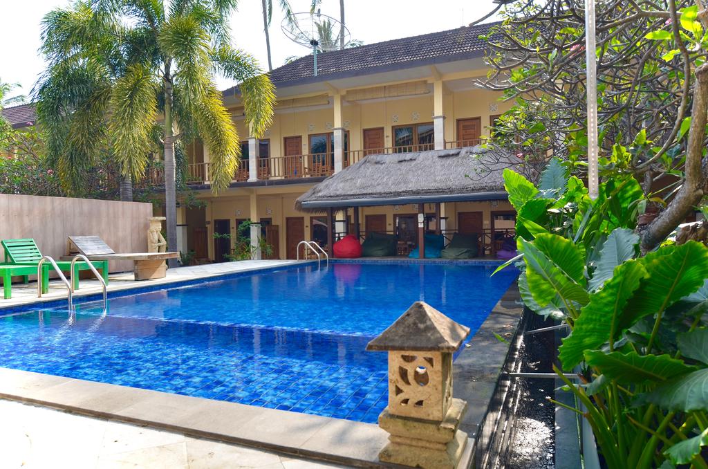 Central Senggigi Hotel