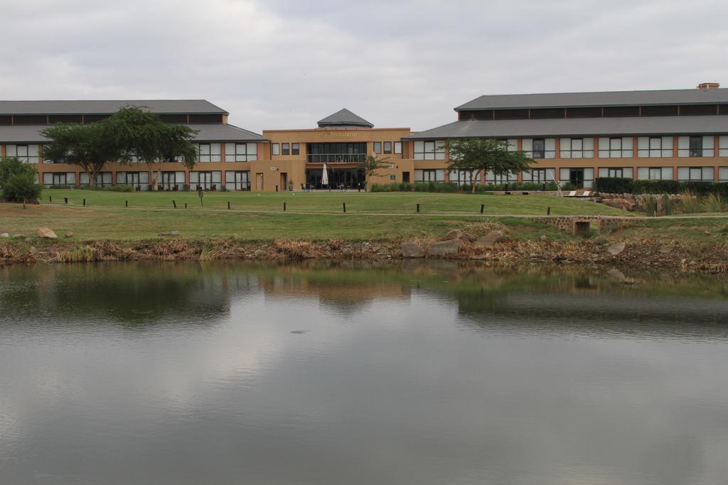 Phakalane Golf Estate Hotel