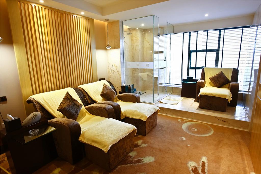 Chengdu Celebrity Upper Class Hotel