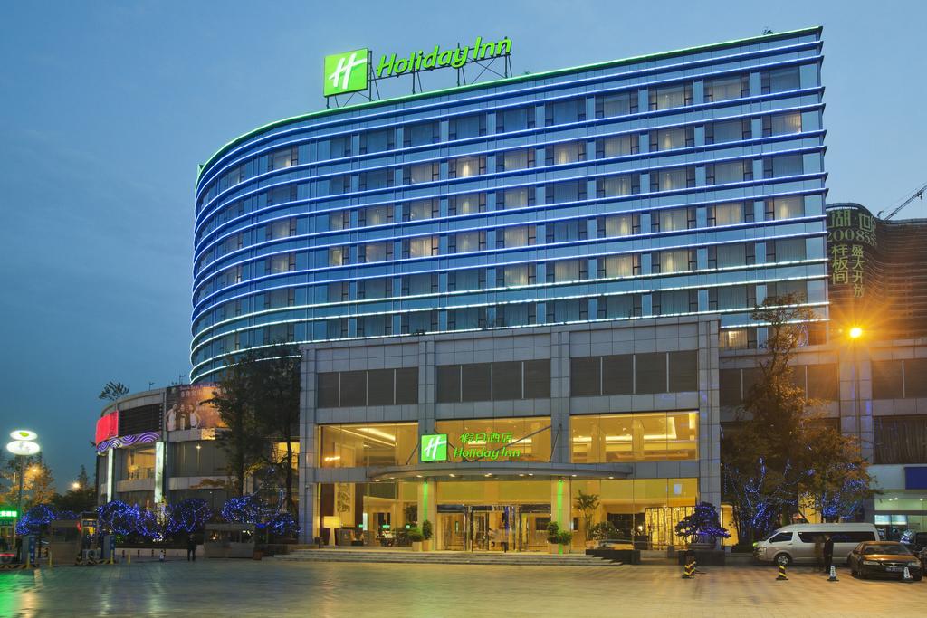 Holiday Inn East Century