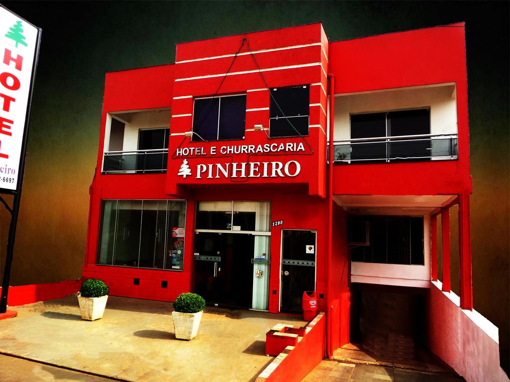 Hotel Pinheiro