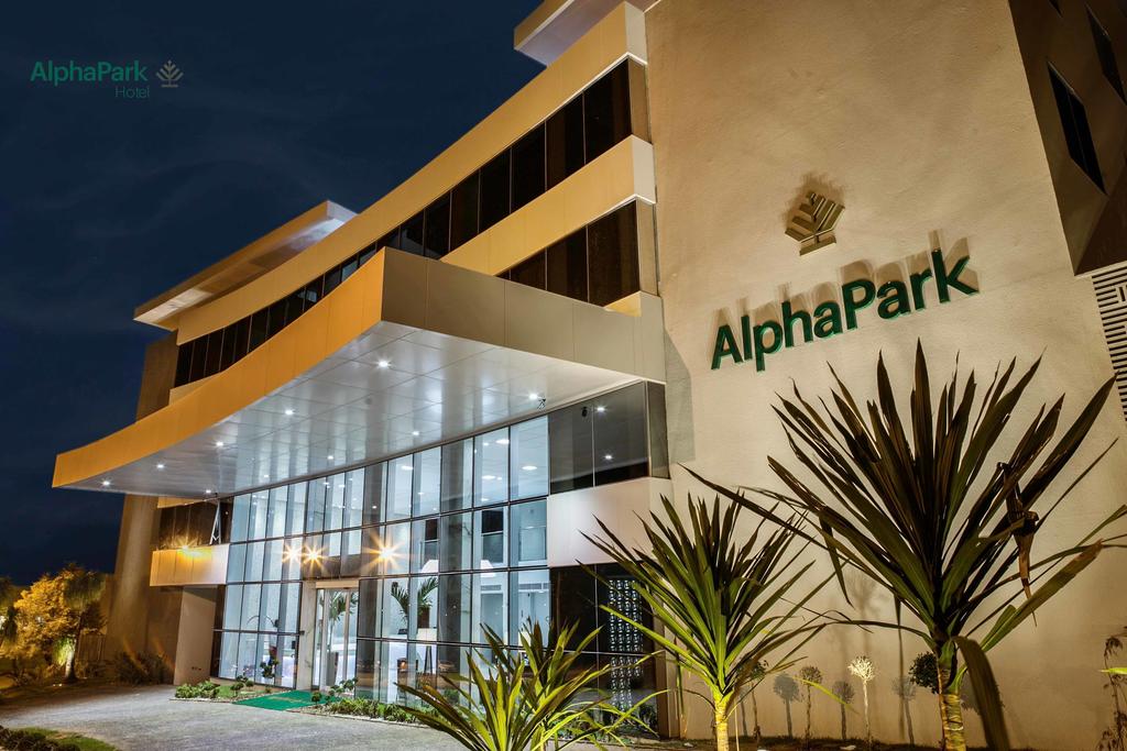 Alphapark Hotel