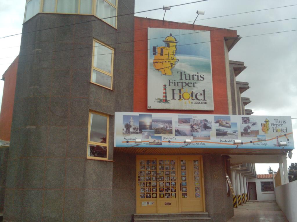 Turis Firper Hotel