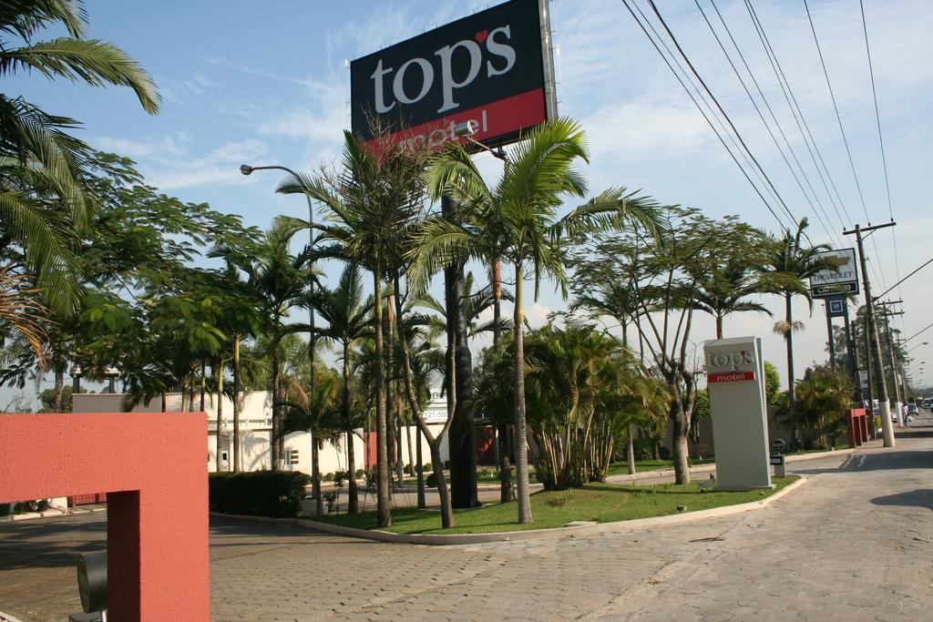 Tops Motel