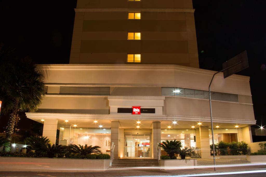 Ibis Sao Jose