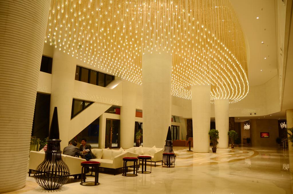 Leling Zhongzhou Intermega Hotel