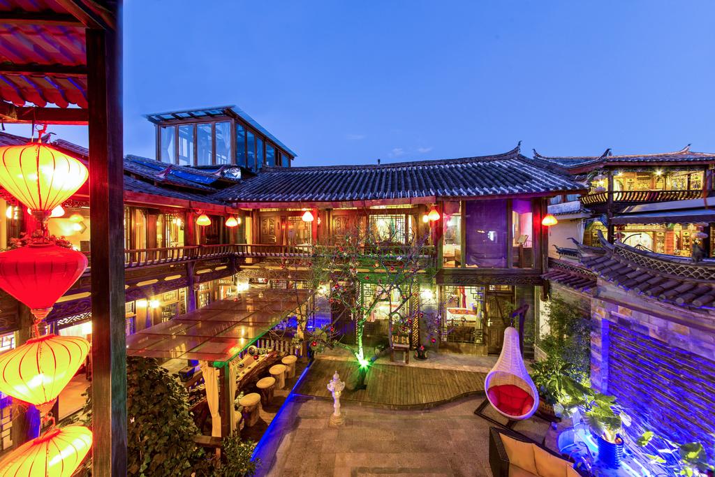 Lijiang Yuntian Palace Hotel