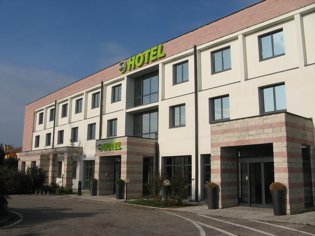 Bb Hotel Mantova