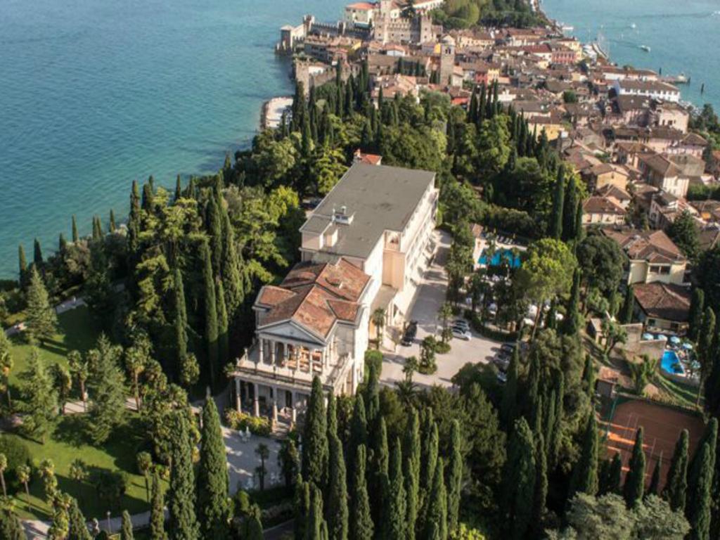 Villa Cortine Palace Hotel