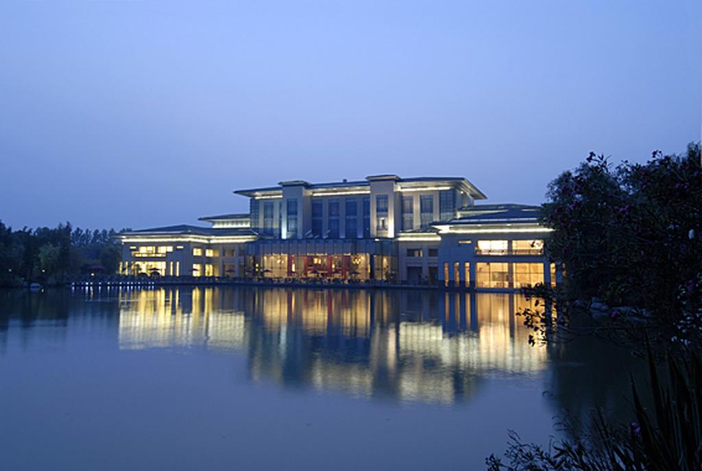 Lakeside Hotel Hefei