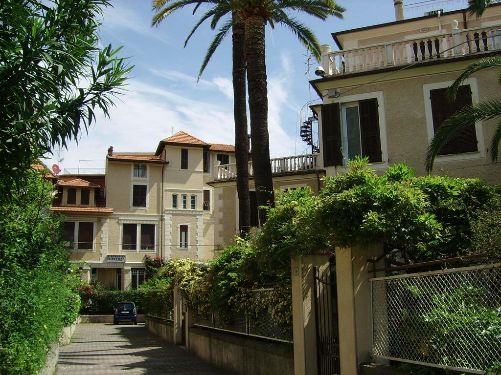 Albergo Fiorenza and Banksia Meublè