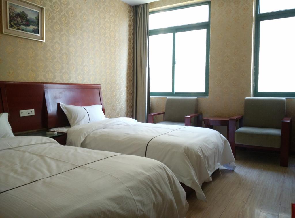 Junlan Business Hotel