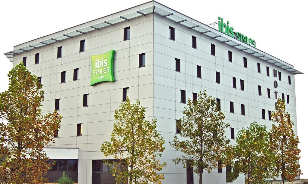 ibis Styles Romans-Valence Gare TGV