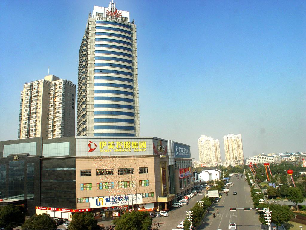 Yi Mei Plaza Hotel