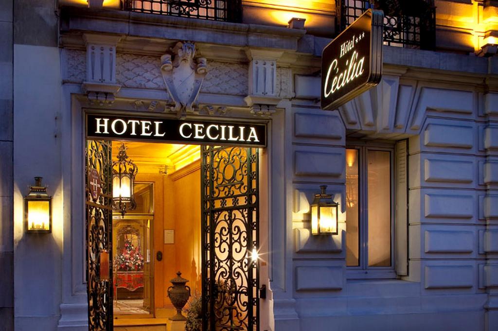 Cecilia Arc De Triomphe Hotel