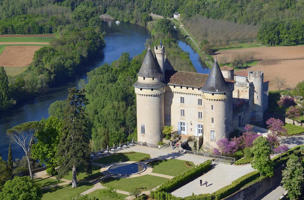 Chateau De Mercues