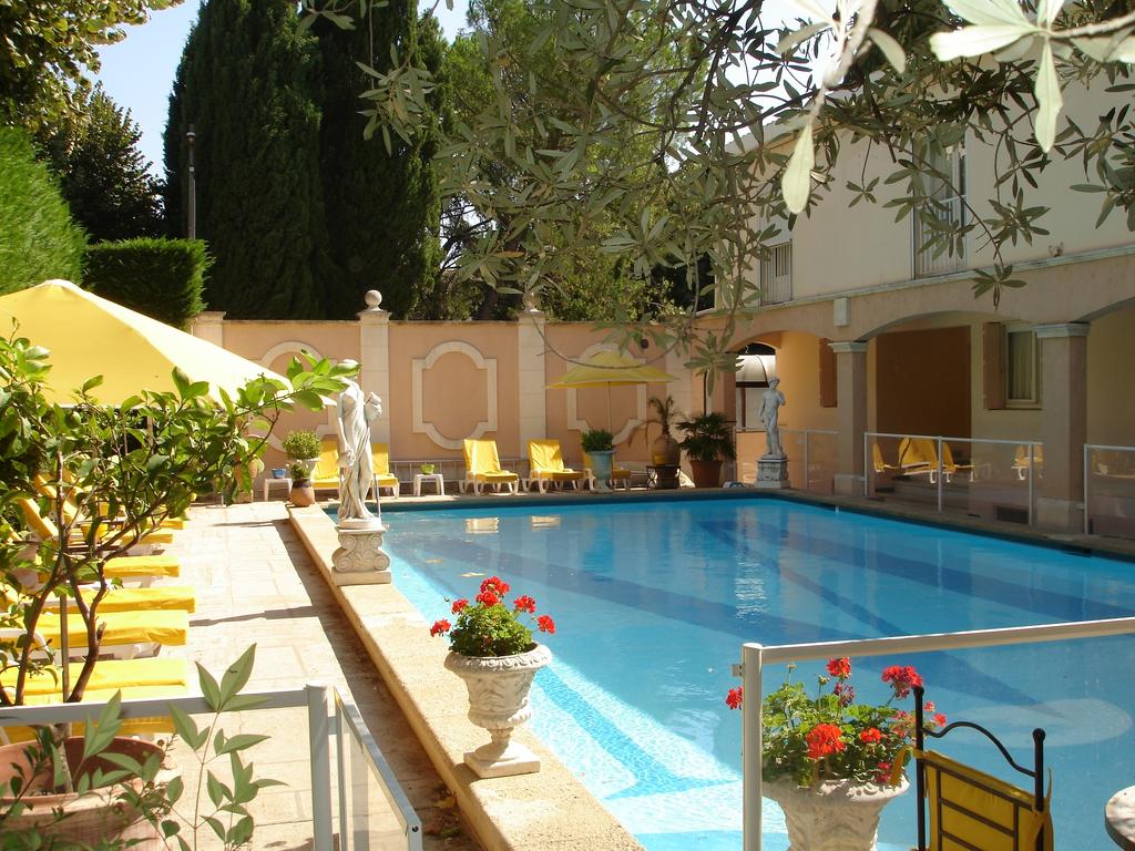 Inter Hotel Mireille