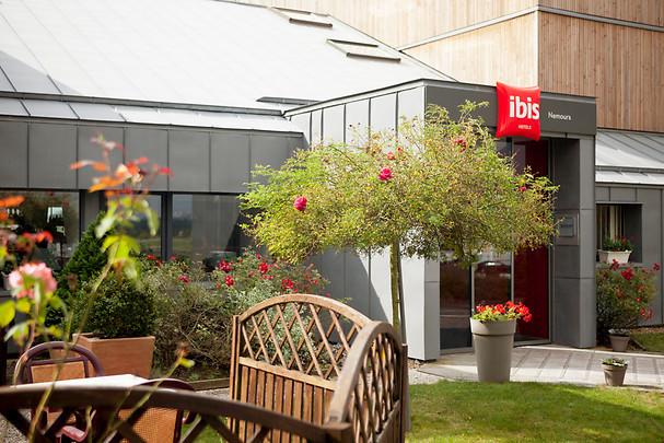 Ibis Nemours