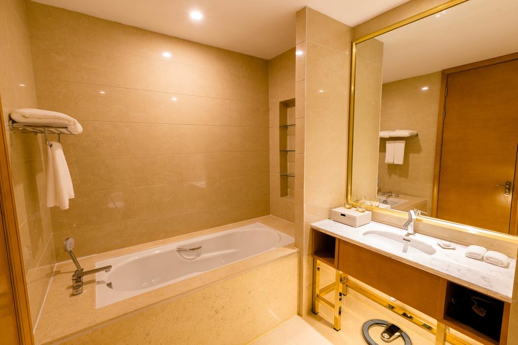 Zhenjiang Yinhong Business Boutique Hotel