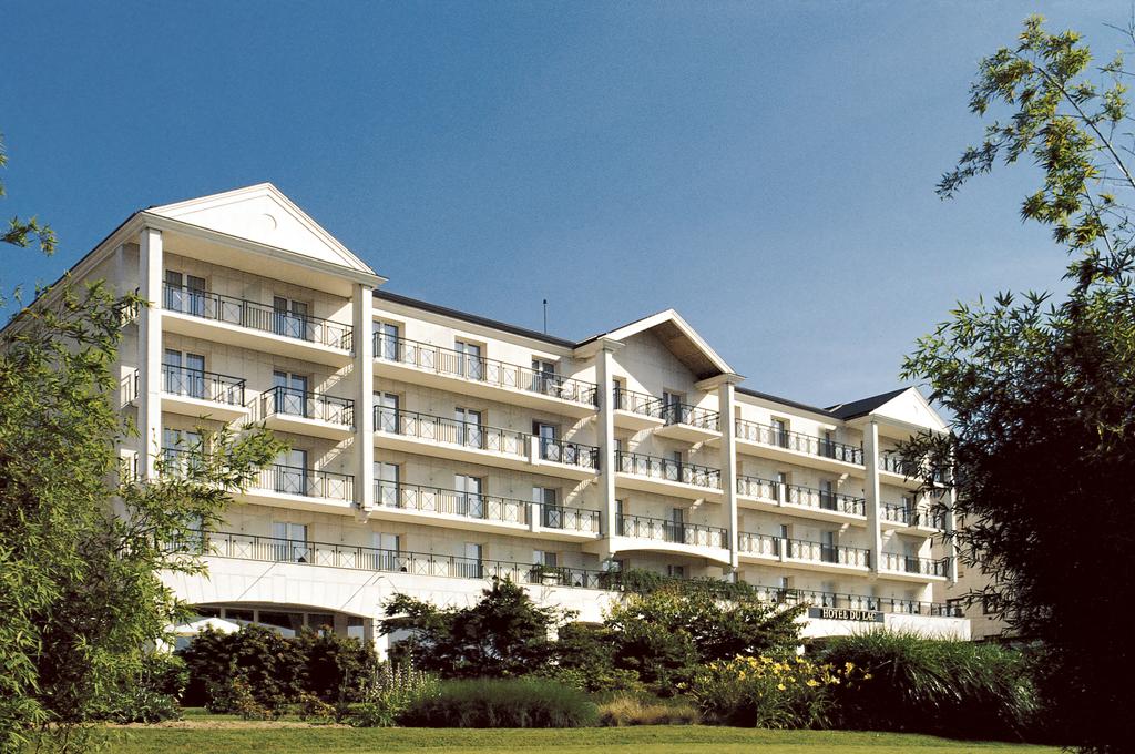 Hotel du Lac dEnghien Les Bains