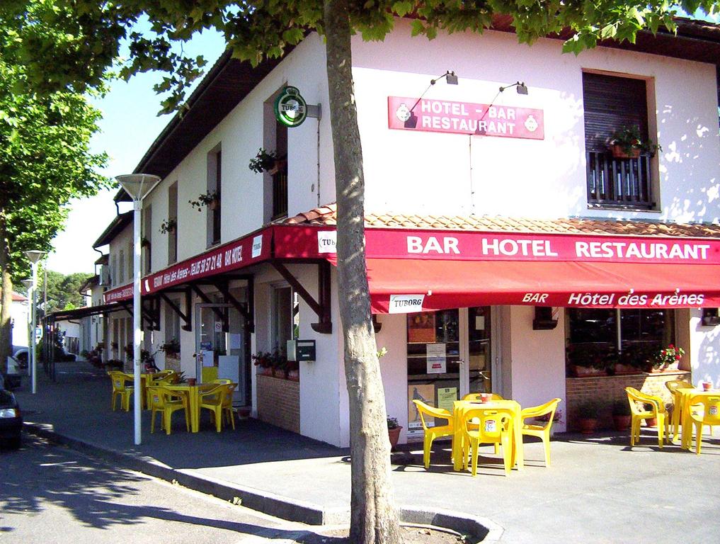 Hôtel Bar des Arènes