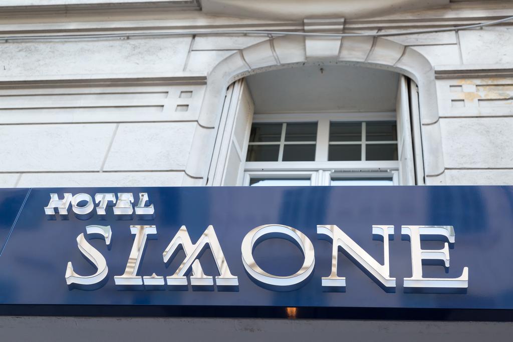 Simone Hotel